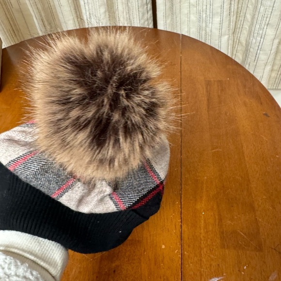 Rachel Zoe soft rayon poly plaid pompom hat - Picture 2 of 4